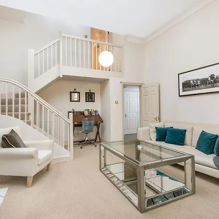 Luxury Notting Hill Duplex Apartment
